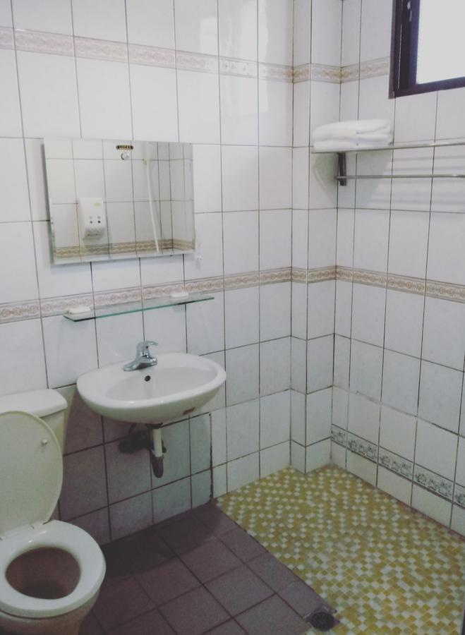 Pu Shi Homestay Yuli Extérieur photo